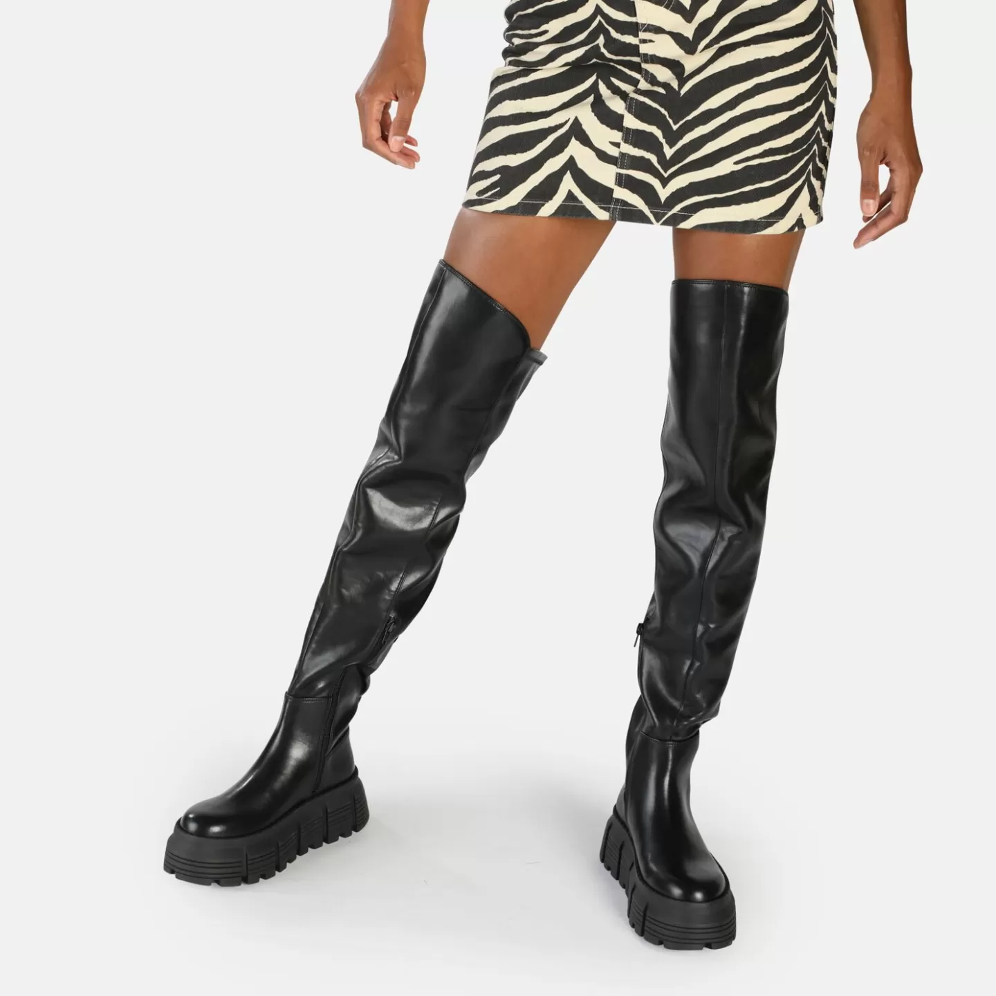 BUFFALO Ava Overknee Boot Vegan Black Flash Sale