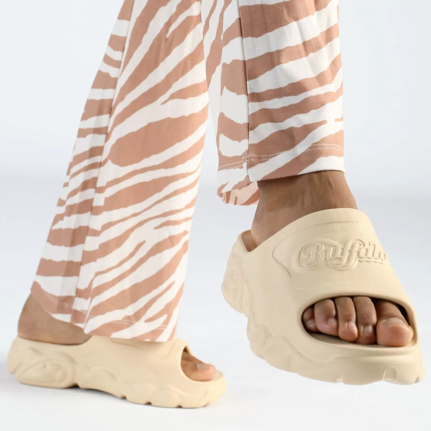 BUFFALO Cld Slides Vegan Cream Discount