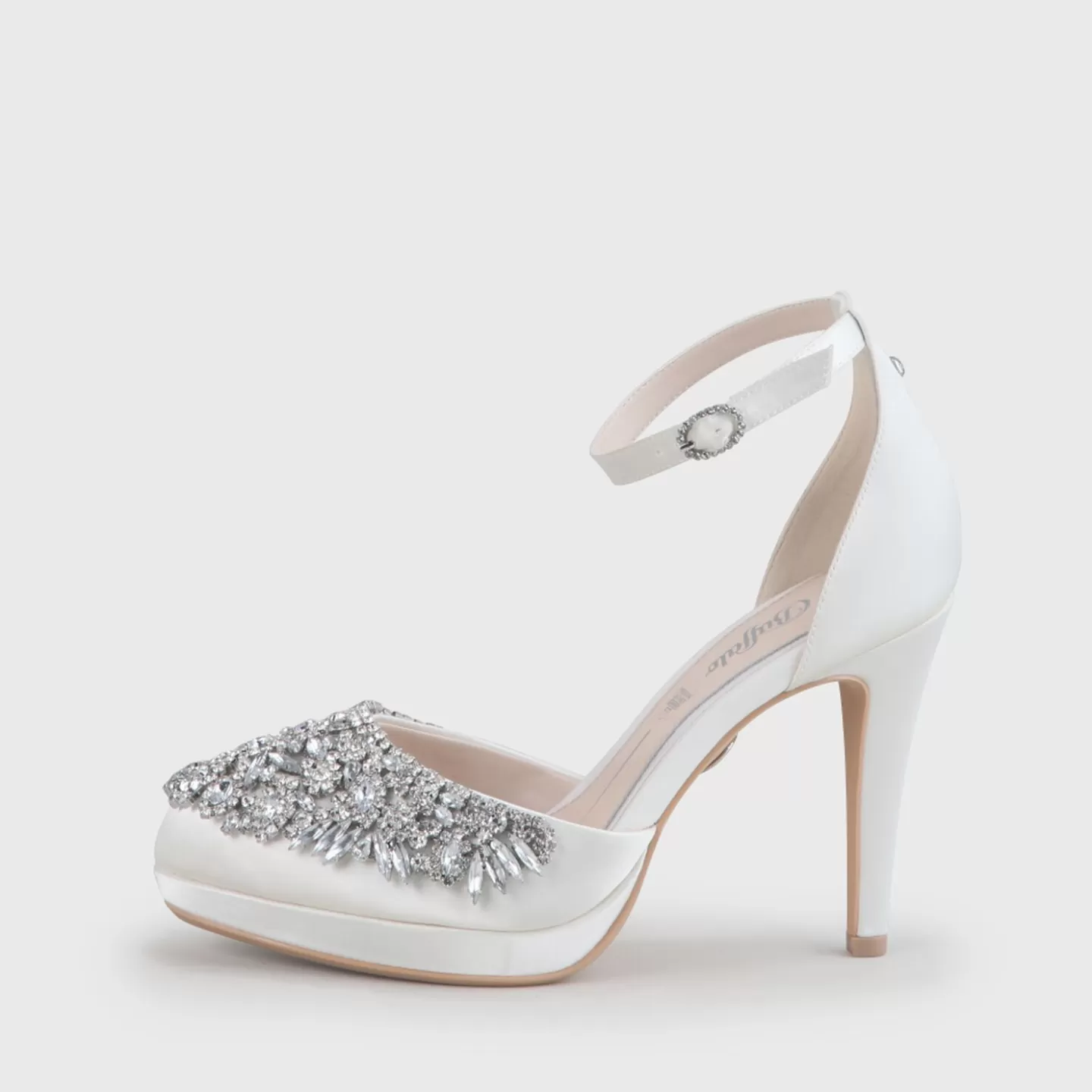 BUFFALO Daria Pump Ivory Clearance