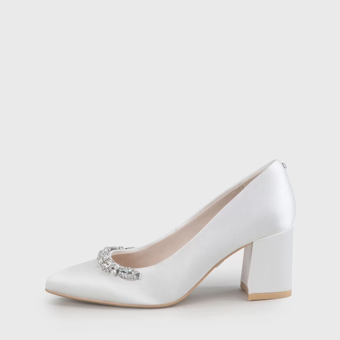 BUFFALO Ester Pump Ivory Flash Sale