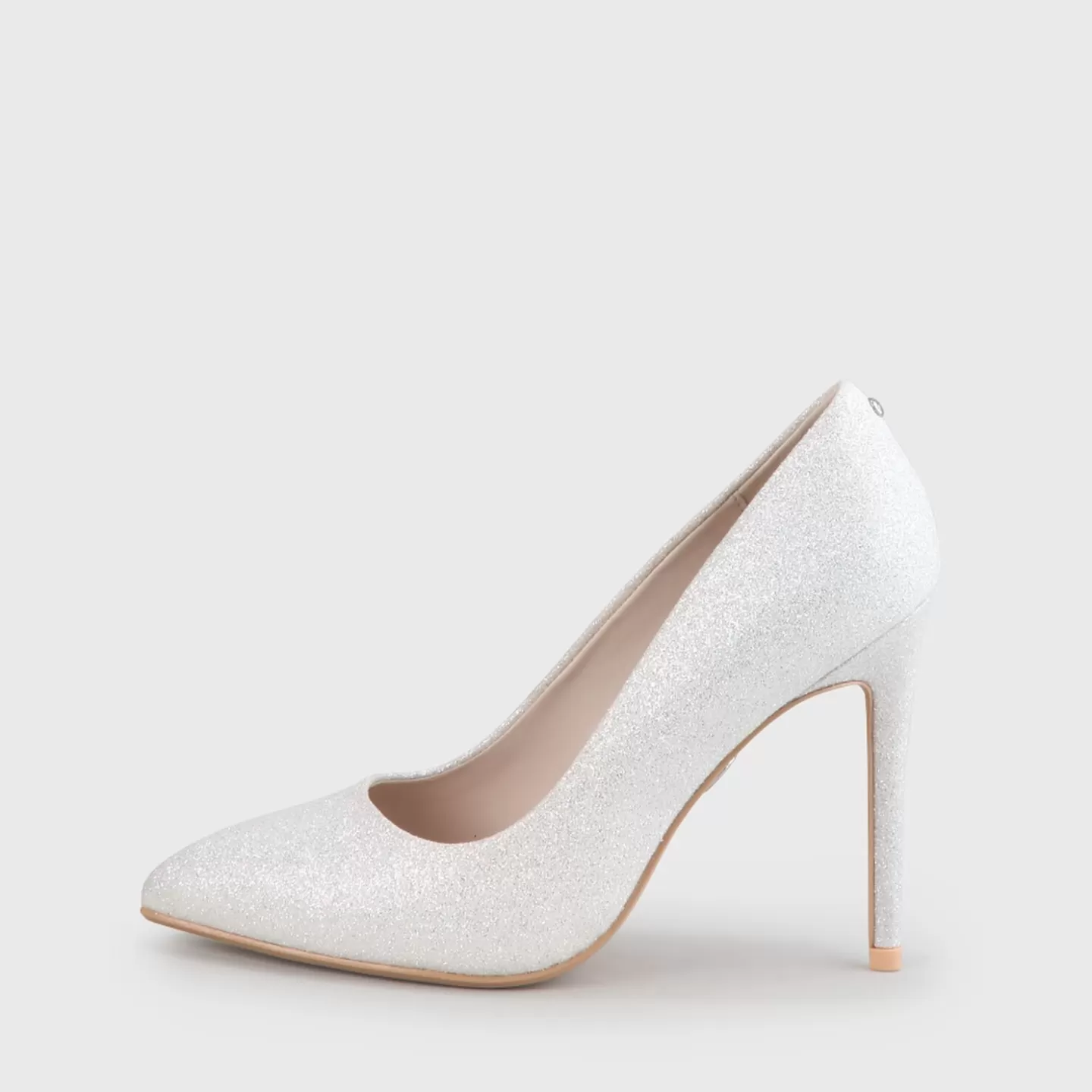 BUFFALO Kira Pump White New